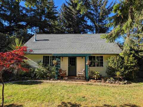 1290 W Madison, Crescent City, CA 95531