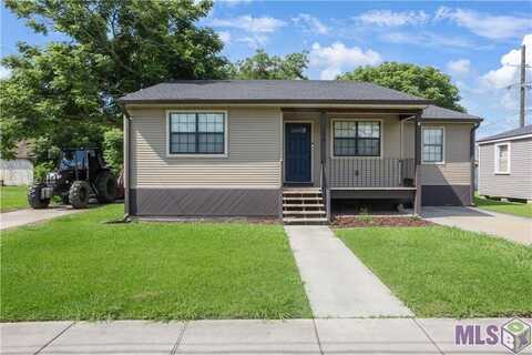 204 E URQUHART Street, Chalmette, LA 70043