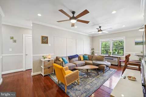 315 Evarts St NE #210, Washington, DC 20002