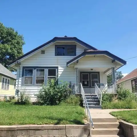 2518 CLARK ST, SIOUX CITY, IA 51104