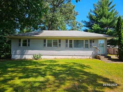 109 9TH AVE, CHICOPEE, MA 01020