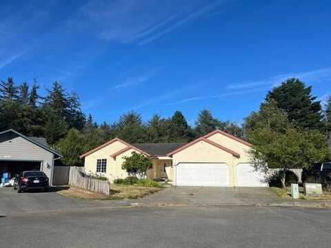 250 CHEVY CHASE WAY, CRESCENT CITY, CA 95531