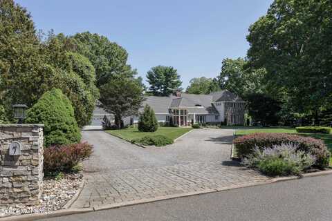 7 Sailors Way, Rumson, NJ 07760