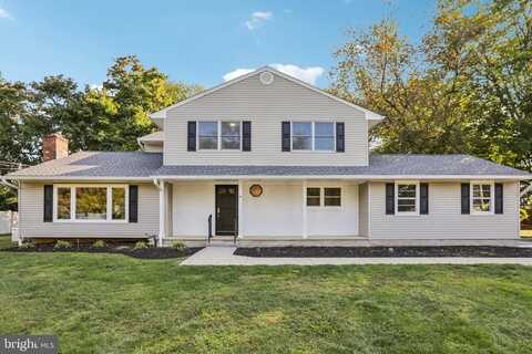 41 FOUR WINDS DRIVE, MIDDLETOWN, NJ 07748