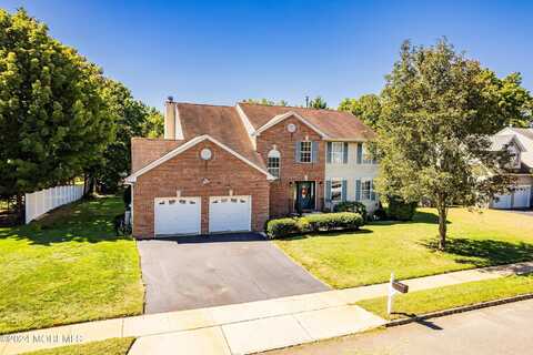 17 Glacier Drive, Howell, NJ 07731