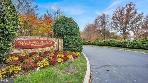 10 POWELL COURT, HIGHTSTOWN, NJ 08520