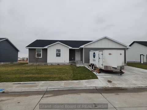 701 Kenneth DR, Grand Island, NE 68803