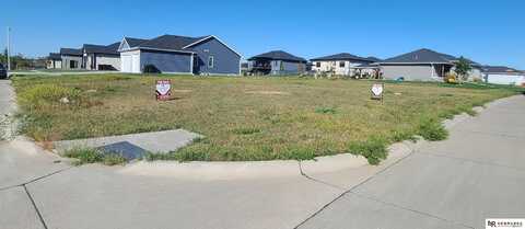 1004 Annabel Avenue, Hickman, NE 68372