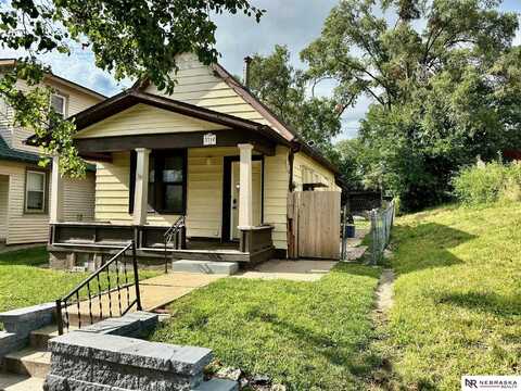 2218 U Street, Omaha, NE 68107