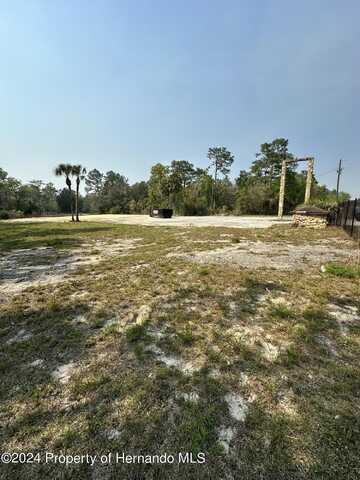 18139 Commercial Way, Weeki Wachee, FL 34614