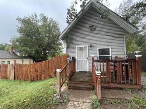 2734 JACKSON Avenue, Kansas City, MO 64128