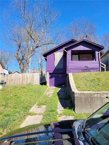 3009 N 11th Street, Kansas City, KS 66104