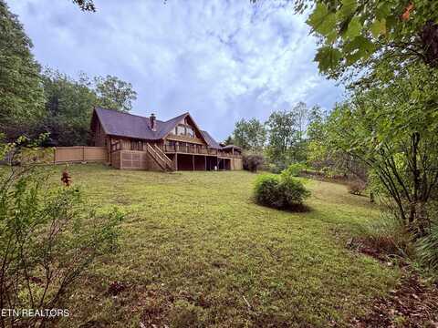 370 BRAVE Drive, Oneida, TN 37841