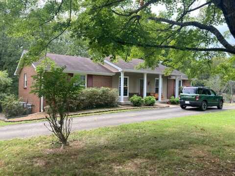 306 Hampshire Ct, Clarksville, AL 37043