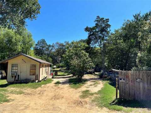 111 Lost Pines DR, Bastrop, TX 78602