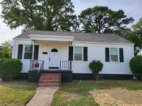 621 Lafayette Ter, Newport News, VA 23605