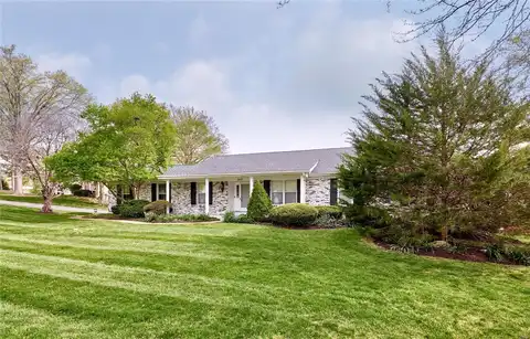 668 Stablestone Drive, Chesterfield, MO 63017