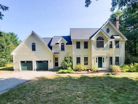 10 Hyde Park Circle, Londonderry, NH 03053