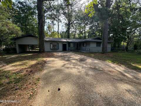 3128 Revere Street, Jackson, MS 39212