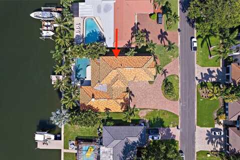 2250 MERMAID POINT NE, SAINT PETERSBURG, FL 33703