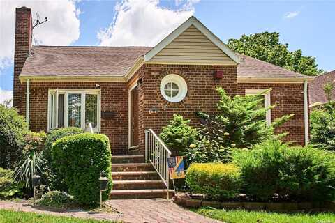 15 Hawthorne Lane, Valley Stream, NY 11581