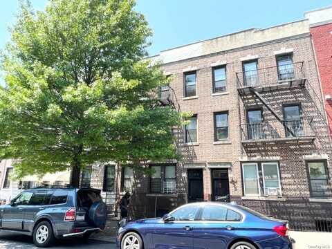 45-54 40th Street, Long Island City, NY 11104