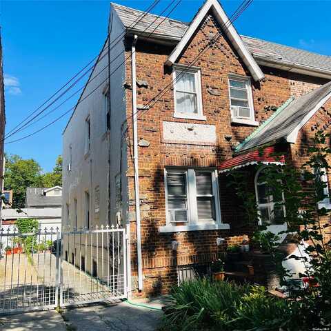 88-21 208th Street, Queens Village, NY 11427