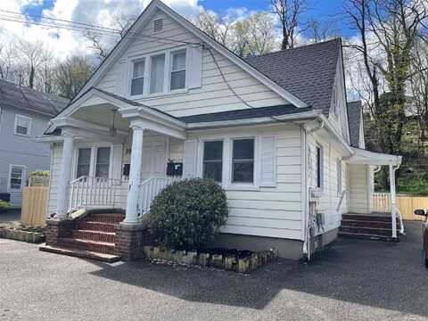 99 Wall Street, Huntington, NY 11743