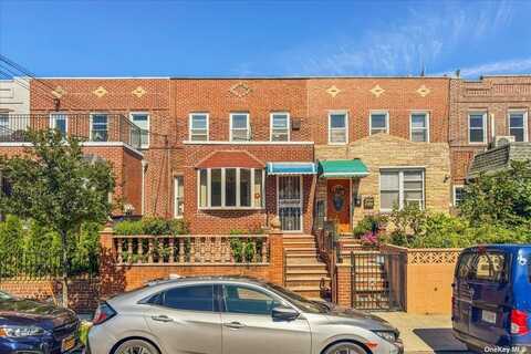 21-44 37th Street, Astoria, NY 11105