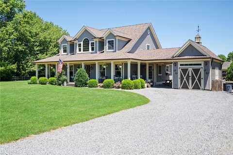 716 Herricks Lane, Jamesport, NY 11947