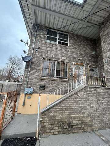 168-27 105th Avenue, Jamaica, NY 11433