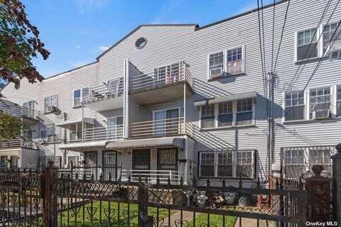 421 Beach 29th Street, Far Rockaway, NY 11691