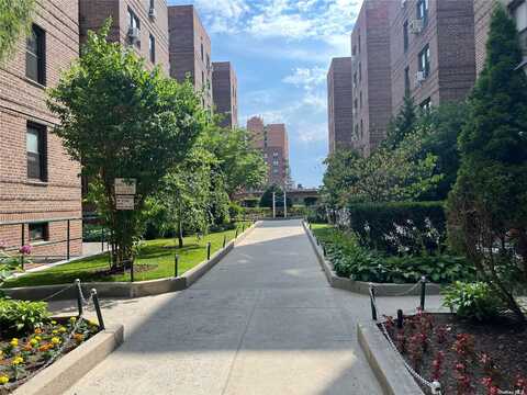 43-34 Union St, Flushing, NY 11354