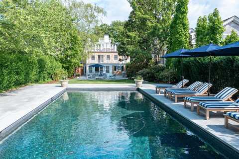 68 N Water Street, Edgartown, MA 02539