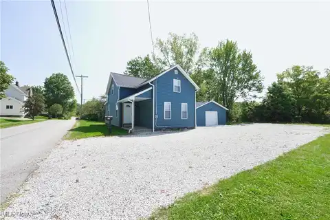 160 E Harris Avenue, Ravenna, OH 44266