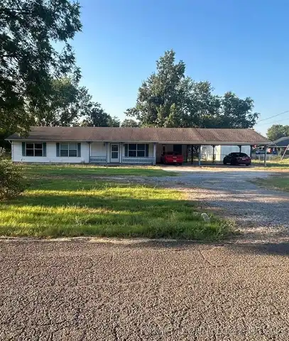 55 NW Jackson, Krebs, OK 74501