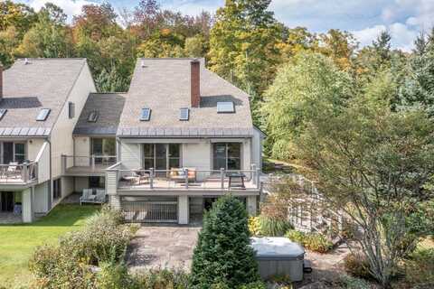 61 Brook Road, Stowe, VT 05672