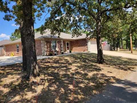 1096 Gibson Place, Mannford, OK 74044