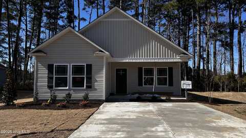 318 Camp Creek Drive, Oriental, NC 28571