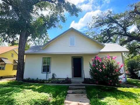 2928 Bomar Avenue, Fort Worth, TX 76103