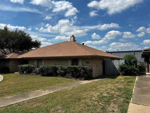 1520 Parkside Drive, Carrollton, TX 75006