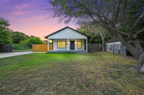 1449 Johns Avenue, Lancaster, TX 75134