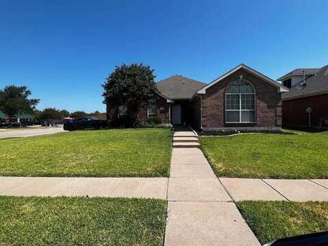 4524 Pine Grove Lane, Fort Worth, TX 76123