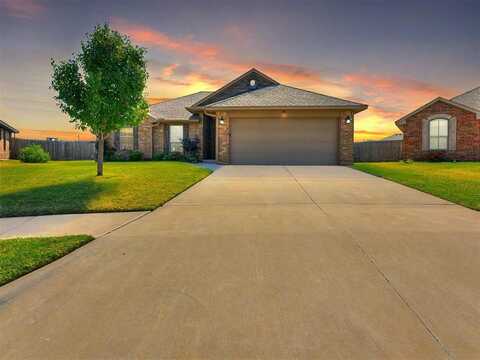 3216 Texarkana Court, Yukon, OK 73099