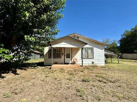 509 E Cleveland Street, Mangum, OK 73554