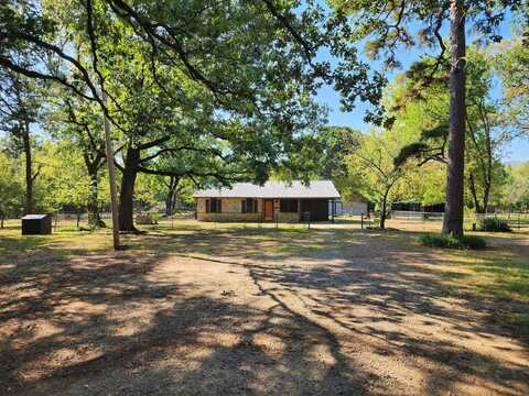 10419 Blackfork Road, Heavener, OK 74937