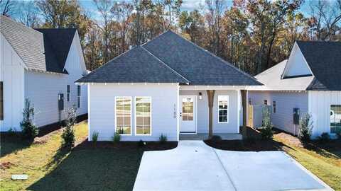 9 Crossing Court E, Valley, AL 36854