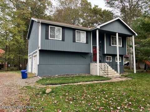 674 Country Place Drive, Tobyhanna, PA 18466