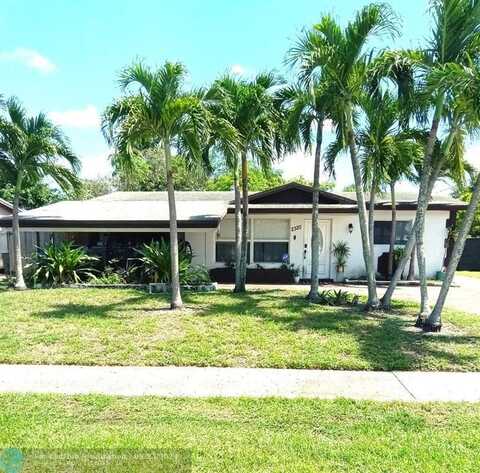 2320 NW 10th Ct, Pompano Beach, FL 33069