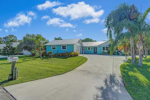 3083 SE Quanset Circle, Stuart, FL 34997